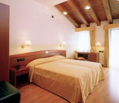 Hotel Ristorante Pedrocchi San Giorgio di Perlena Номер фото